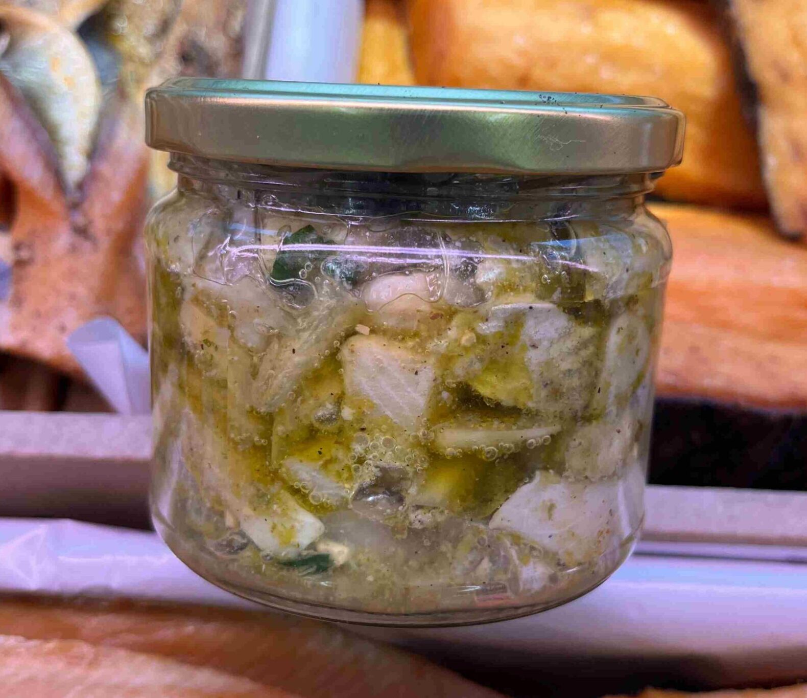 Śledź z bazylią i czosnkiem