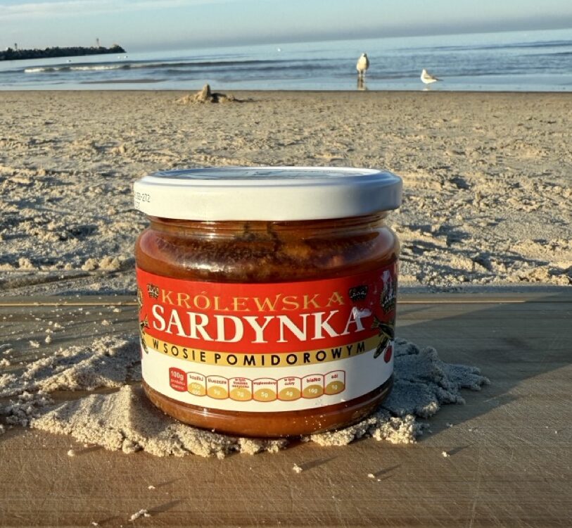 Sardynka królewska w sosie pomidorowym